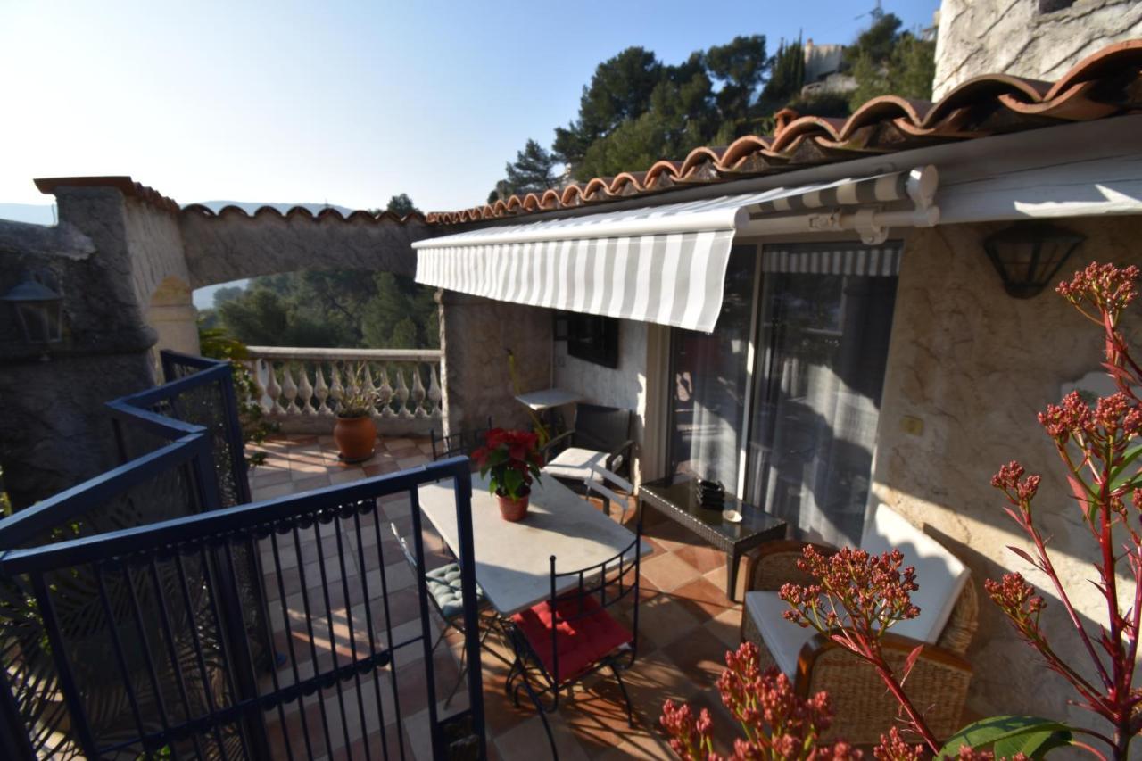 La Trinité Studio Climatise Et Sa Terrasse Privee En Villa מראה חיצוני תמונה